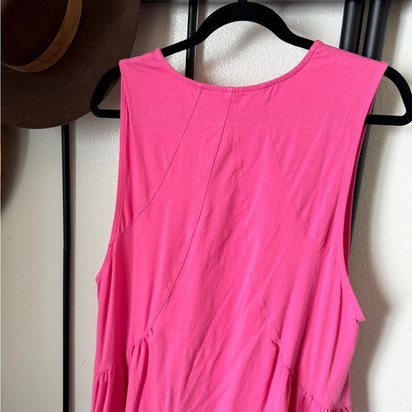 Boutique hot pink tiered oversized sleeveless mini dress - Picture 4 of 5